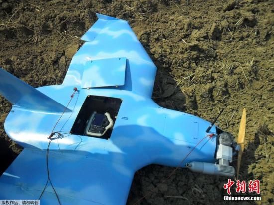 圖為3月31日，一架無人機在韓國西部海域的白翎島墜毀。