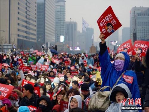 11月26日，韓國爆發(fā)“親信干政”事件后第五輪大規(guī)模集會(huì)。