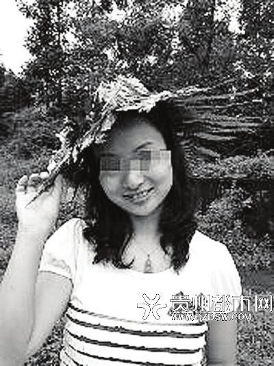 李某生活照。