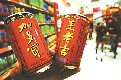 廣東省高級(jí)人民法院一審宣判，紅罐涼茶裝潢所有權(quán)歸屬于王老吉，加多寶稱將上訴供圖/CFP
