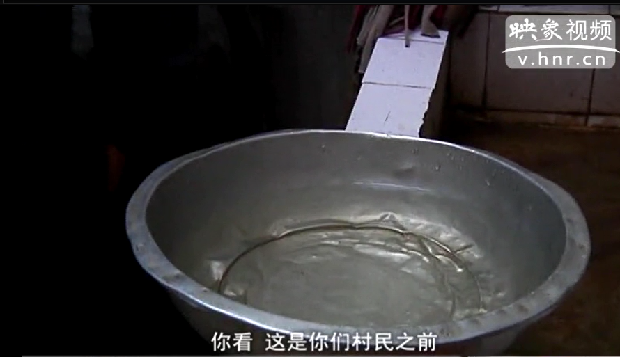 帶“豬糞味”的自來(lái)水還要喝多久？