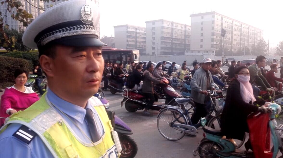 上班表情：1逗2羞3怕 你是哪個？