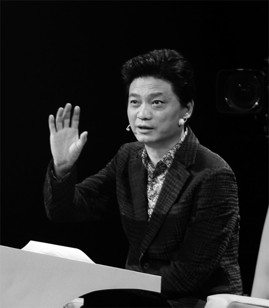 “希望女兒最好永遠不要交男朋友，最好把父親當男朋友?！贝抻涝φf。