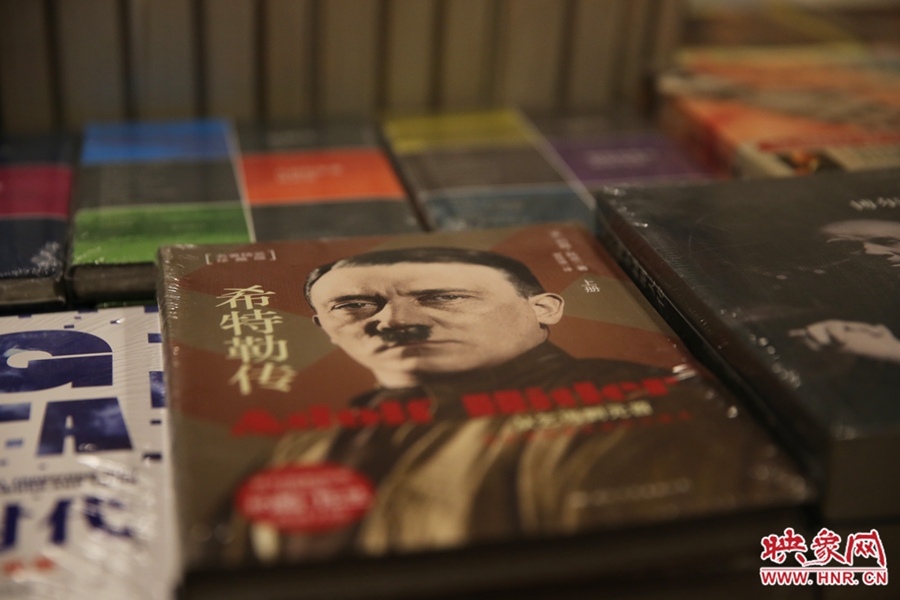 書店內的書。