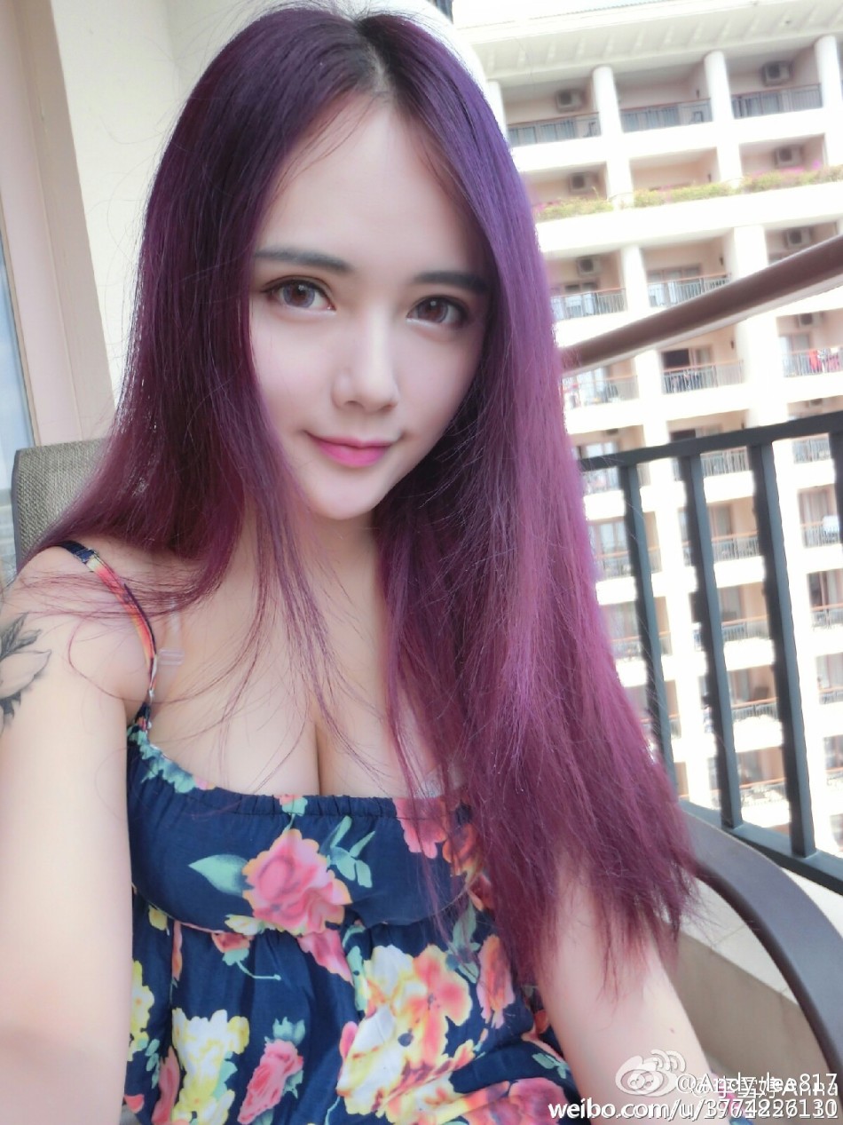 湖大21歲?；ㄇ巴购舐N無(wú)懼走光